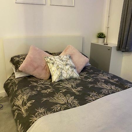 Cosy 1 Bedroom Apartment London Exterior foto
