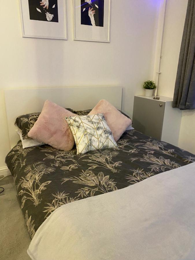 Cosy 1 Bedroom Apartment London Exterior foto